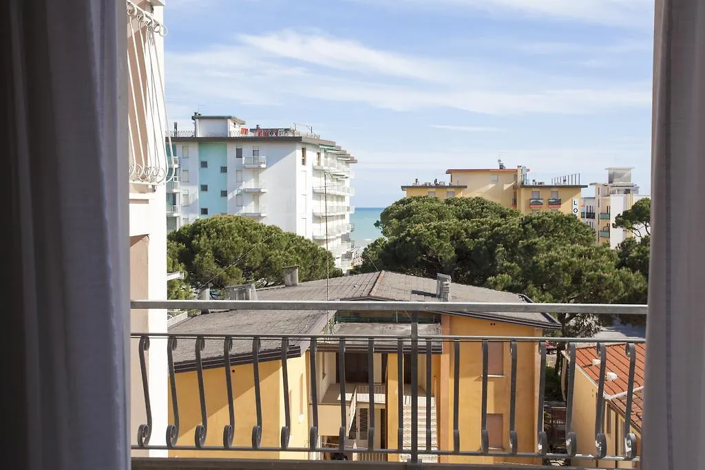 Hotel Villa Eugenia Lido di Jesolo 3*,