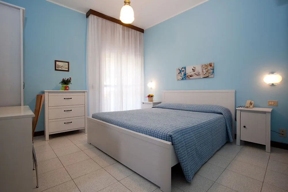 Hotel Villa Eugenia Lido di Jesolo 3*,